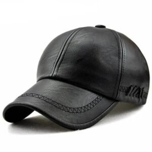 adoptez le style biker avec notre casquette motard en simili cuir noir 439 1