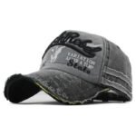 affichez votre esprit rebelle avec notre casquette biker vintage noir 353 1