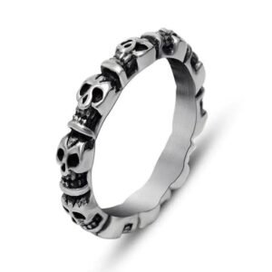 affichez votre style avec notre bague tete de mort pour femme 54 4 921 1