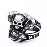 Affirmez Votre Esprit Rebelle Avec La Bague Live To Ride! 57