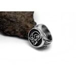 Affrontez La Mort Avec La Bague Du Biker : Trophée De Courage !