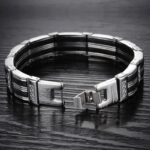 bracelet biker en acier inoxydable pour homme elegance et style 921 1