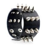 Bracelet Cuir Biker Pique Gothique: L’audace Au Poignet!