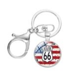 embarquez pour laventure avec le porte cle route 66 drapeau us portecle 222 1