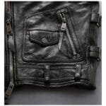 Le Gilet Biker En Cuir: Plus Qu’un Simple Accessoire De Liberté!