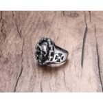 rendez vous irresistible avec la bague style unique biker 524 1